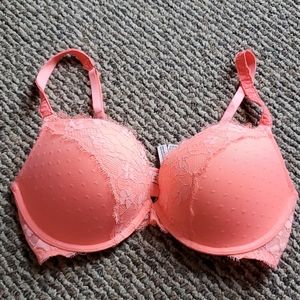 Victoria's secrets bra